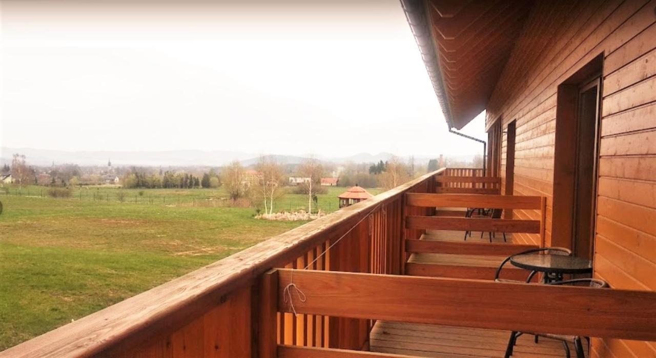 Miłków B&B Dom Z Bali מראה חיצוני תמונה